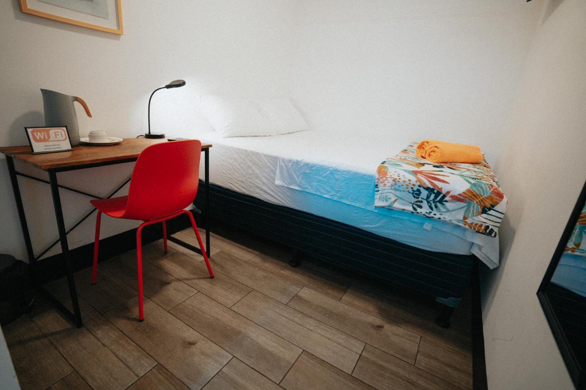 Tequila Sunrise Hostel Guatemala City Bagian luar foto