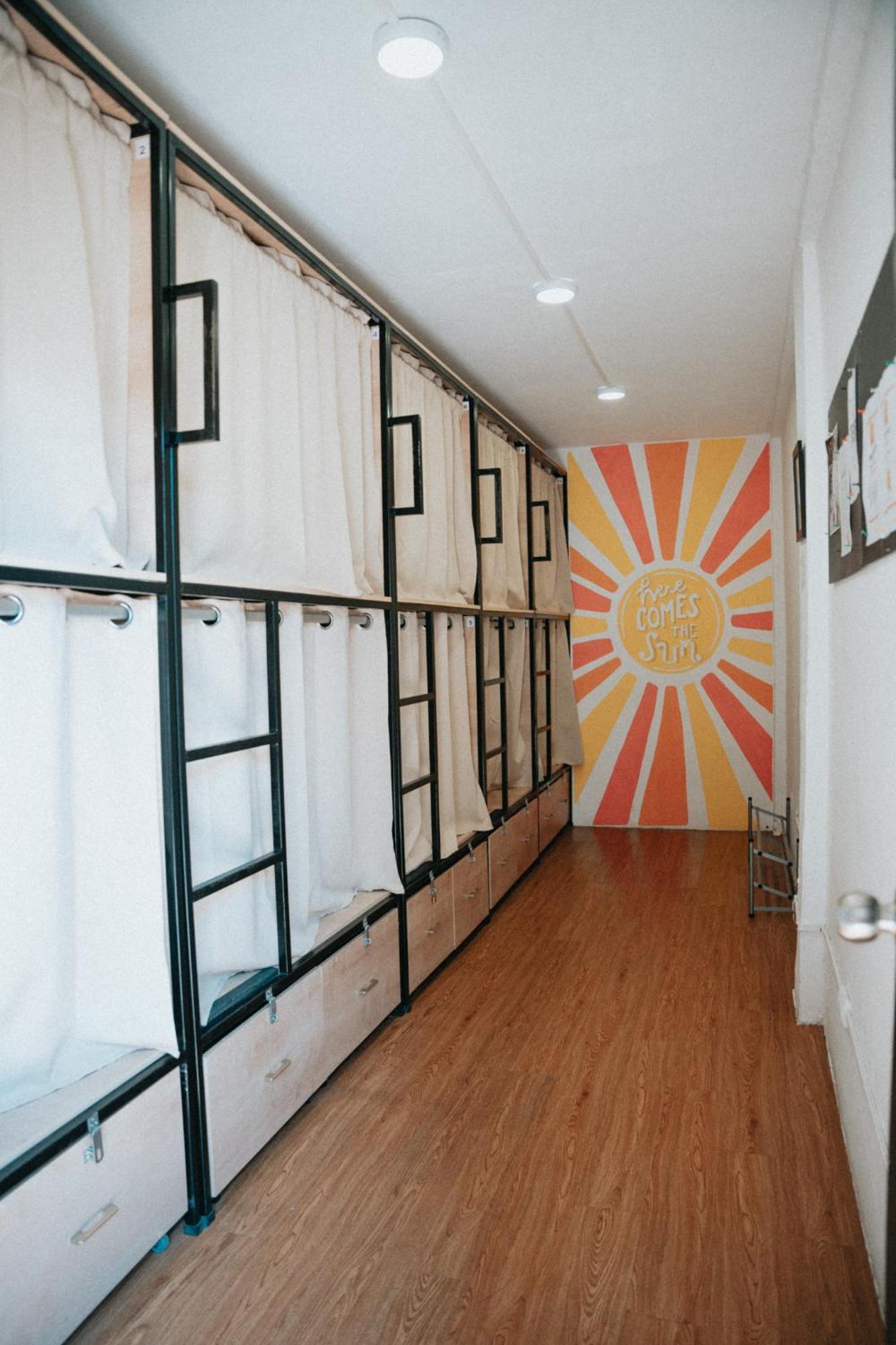 Tequila Sunrise Hostel Guatemala City Bagian luar foto