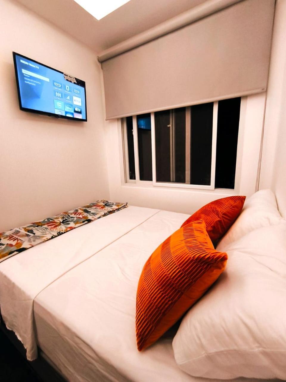 Tequila Sunrise Hostel Guatemala City Bagian luar foto